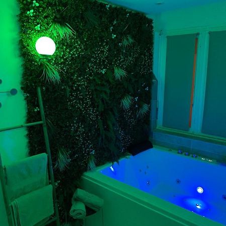 L'Extasia Appartement,Spa Jacuzzi גרנובל מראה חיצוני תמונה