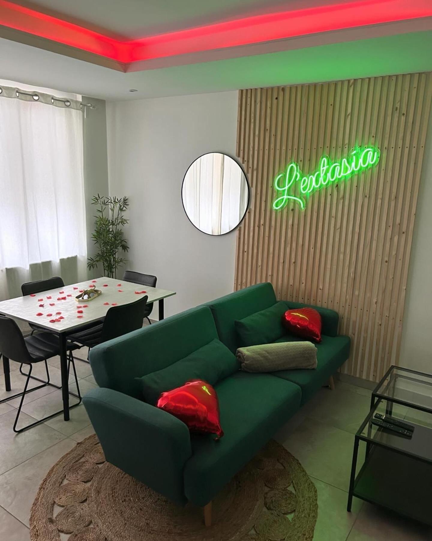 L'Extasia Appartement,Spa Jacuzzi גרנובל מראה חיצוני תמונה